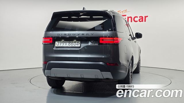 Land Rover Discovery 3.0 SD6 HSE Luxury - фото 3