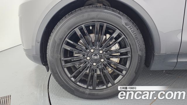 Land Rover Discovery 3.0 SD6 HSE Luxury - фото 4