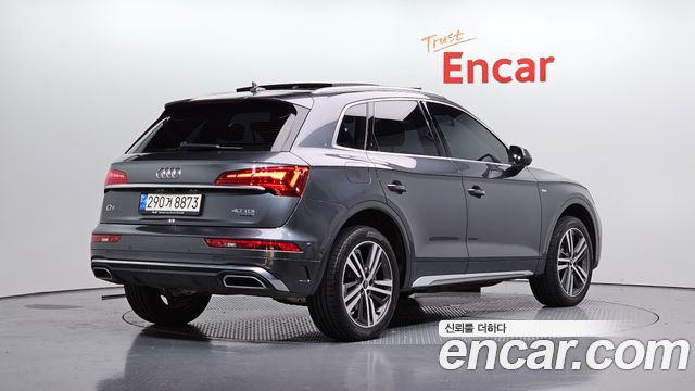 Audi Q5 FY 40 TDI Quattro Premium - фото 1