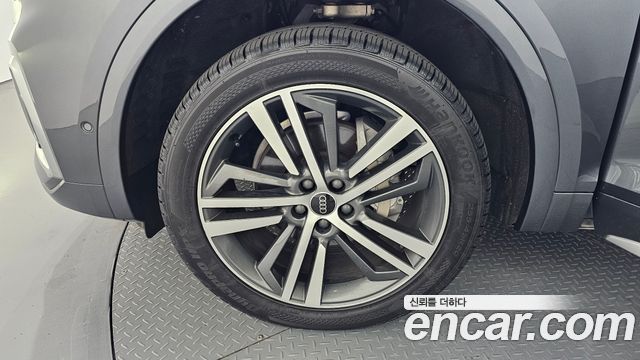 Audi Q5 FY 40 TDI Quattro Premium - фото 4