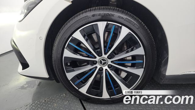 Mercedes-Benz EQE V295 EQE350+ - фото 4
