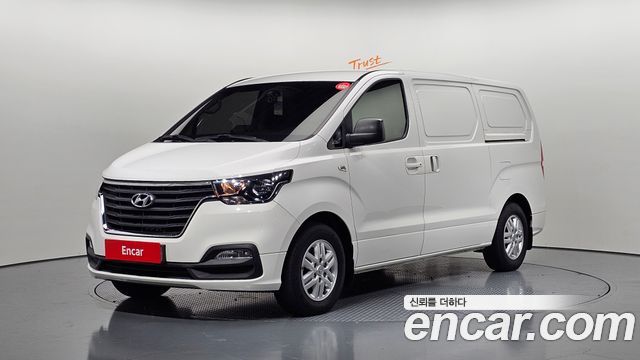 Hyundai Starex Новый Van 3-Seater Smart - фото 0