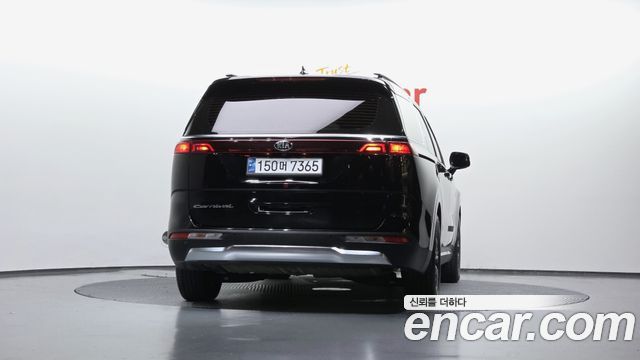Kia Carnival 4-го поколения 9-Seater Noblesse - фото 3