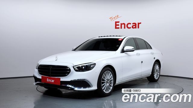 Mercedes-Benz E-Class W213 E250 Exclusive - фото 0