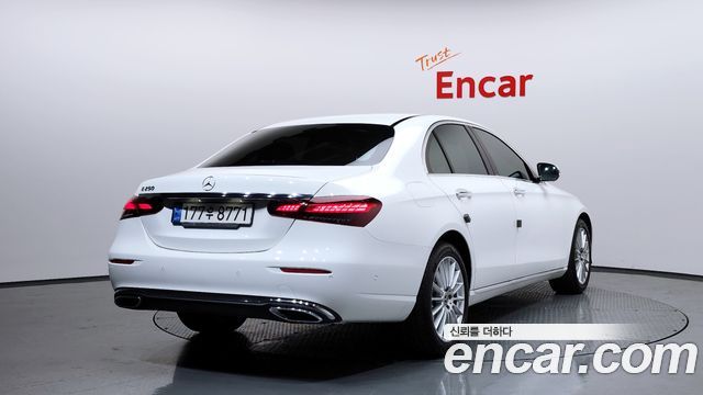 Mercedes-Benz E-Class W213 E250 Exclusive - фото 1