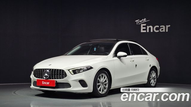 Mercedes-Benz A-Class W177 A220 Sedan - фото 0