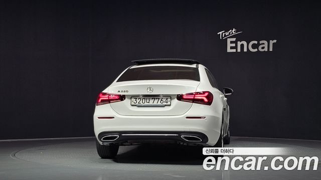 Mercedes-Benz A-Class W177 A220 Sedan - фото 3
