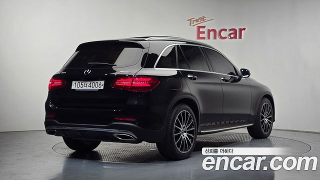 Mercedes-Benz GLC-Class X253 GLC300 4MATIC AMG Line - фото 1