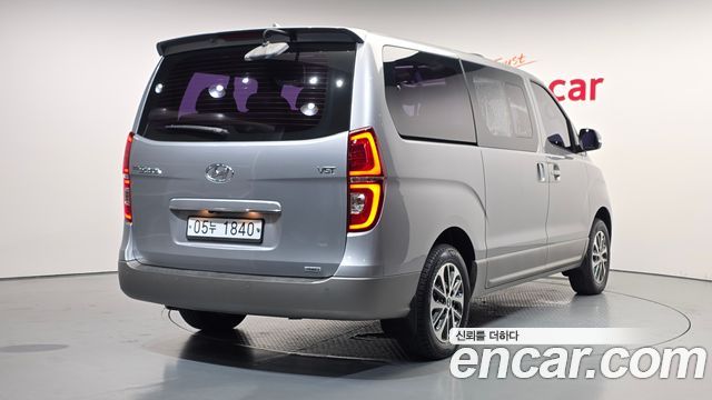Hyundai Starex Новый 4WD Urban 9-Seater Exclusive - фото 1
