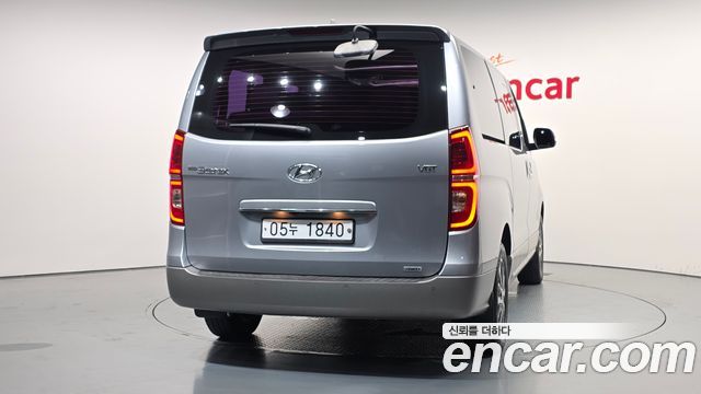 Hyundai Starex Новый 4WD Urban 9-Seater Exclusive - фото 3