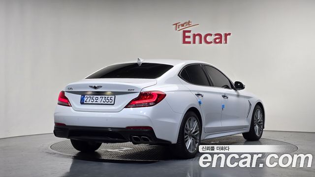 Genesis G70 2.0T Elite - фото 1