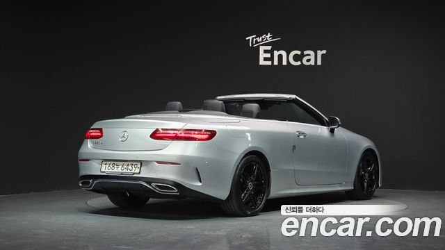 Mercedes-Benz E-Class W213 E220d Cabriolet - фото 1