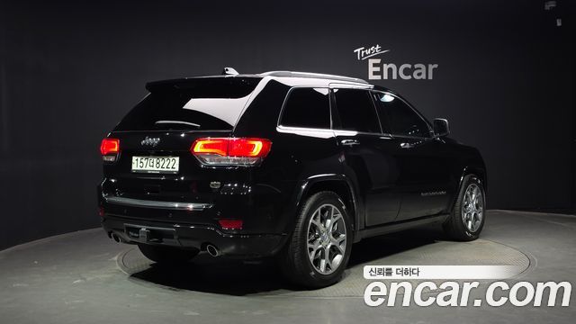 Jeep Cherokee 3.6 Overland WK2 - фото 0