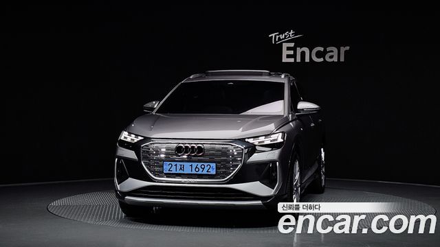 Audi Q4 e-tron F4 45 Premium - фото 2