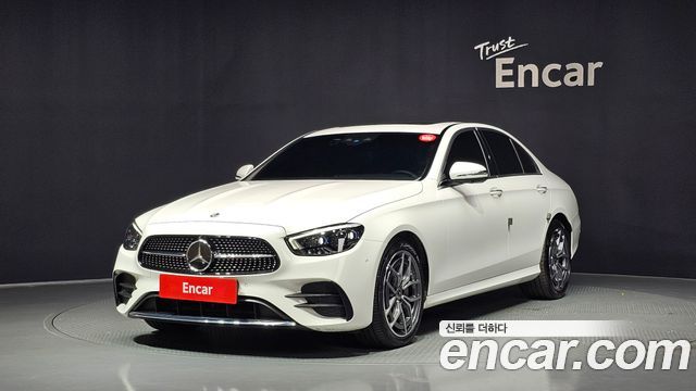 Mercedes-Benz E-Class W213 E220d 4MATIC AMG Line - фото 0