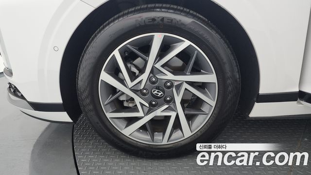 Hyundai Grandeur GN7 2,5 Gasoline 2WD Exclusive - фото 4