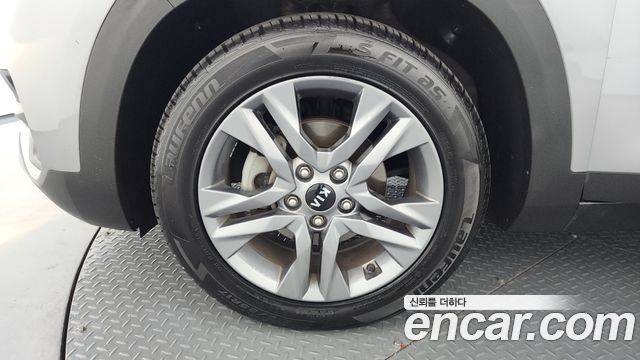 Kia Seltos Diesel 1.6 2WD Prestige - фото 3
