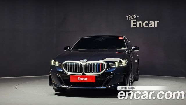 BMW 5-Series G60 520i M Sport - фото 2