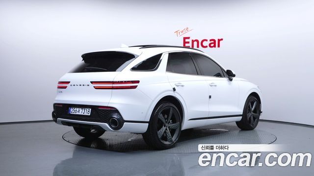 Genesis GV70 2.5T Gasoline 2WD - фото 1