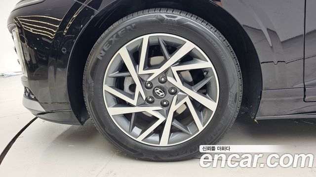 Hyundai Grandeur GN7, гибрид Exclusive - фото 4