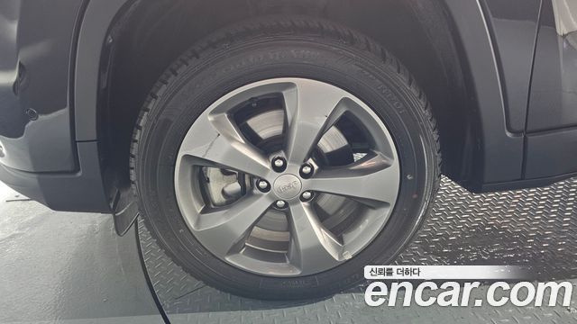 Jeep Cherokee KL 2.4 Limited AWD - фото 4