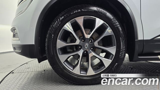 Renault Samsung QM6 Diesel 2WD RE Signature - фото 3