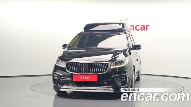 Kia Carnival Новый 9-Seater Hi-Limousine Noblesse Special - фото 1
