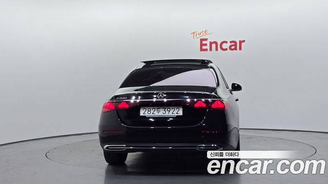 Mercedes-Benz E-Class W214 E200 Avantgarde - фото 3