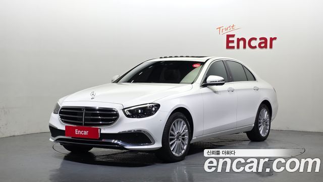 Mercedes-Benz E-Class W213 E220d 4MATIC Exclusive - фото 0