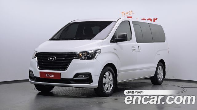 Hyundai Starex Новый Wagon 12-Seater Smart - фото 0