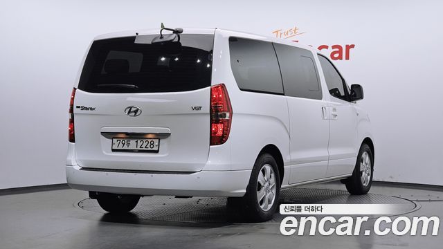 Hyundai Starex Новый Wagon 12-Seater Smart - фото 1