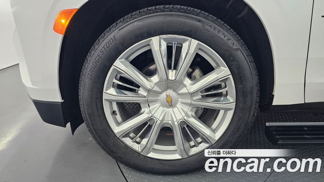 Chevrolet (GM Daewoo) Tahoe 6.2 High Country 4WD - фото 4