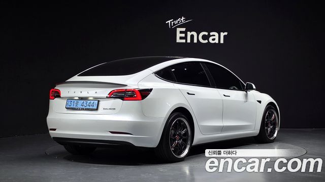 Tesla Model 3 Long Range AWD - фото 1