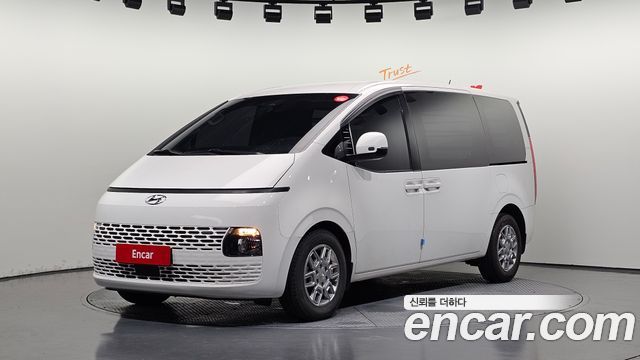 Hyundai Staria Cargo 3-Seater Modern - фото 0
