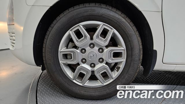 Hyundai Staria Cargo 3-Seater Modern - фото 4