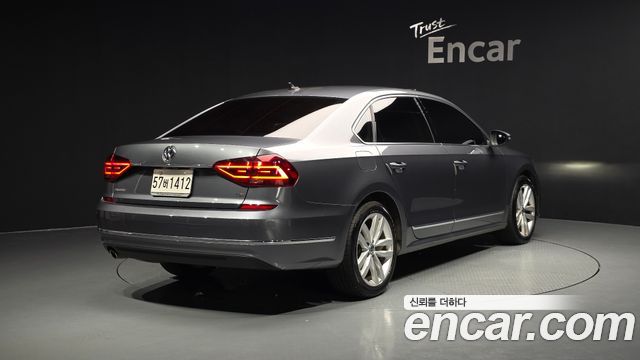 Volkswagen Passat Новый 2.0 TSI B7 - фото 1
