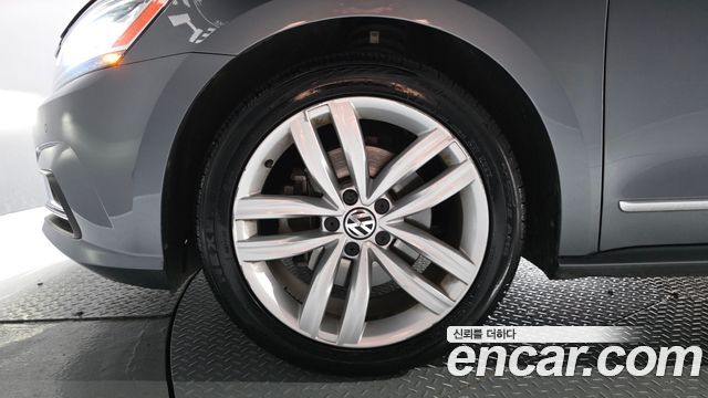 Volkswagen Passat Новый 2.0 TSI B7 - фото 4