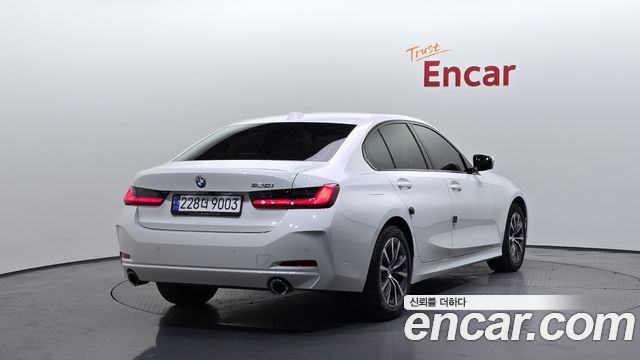 BMW 3-Series G20 320i - фото 1