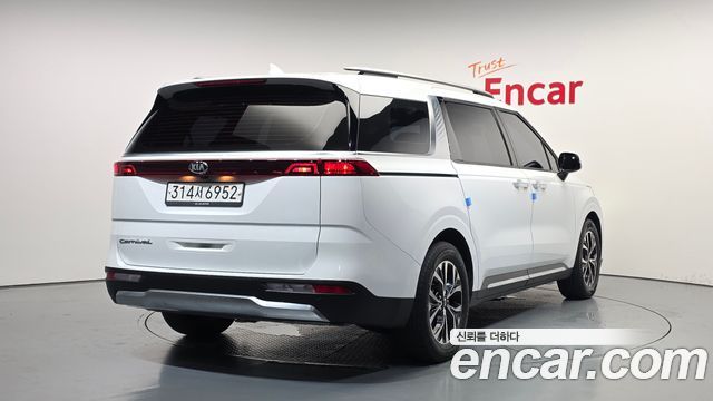 Kia Carnival 4-го поколения 9-Seater Noblesse - фото 1