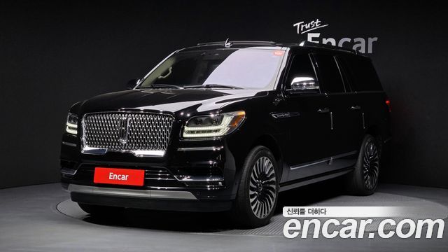 Lincoln Navigator 4-го поколения 3.5L - фото 0
