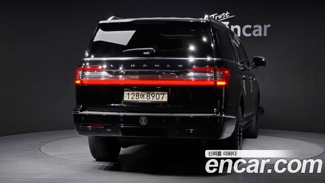 Lincoln Navigator 4-го поколения 3.5L - фото 3