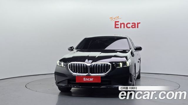 BMW 5-Series G60 530i xDrive - фото 2