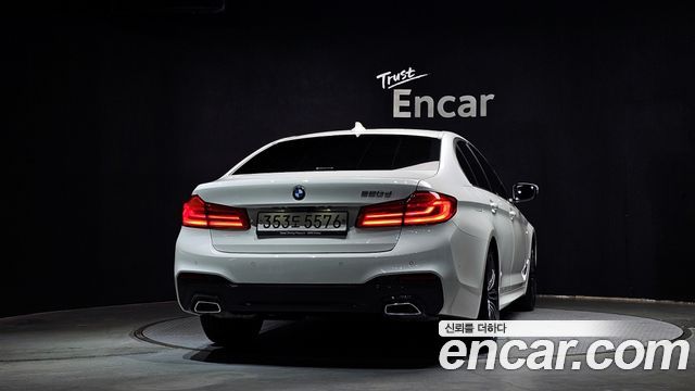 BMW 5-Series G30 520d M Sport Package Plus - фото 3