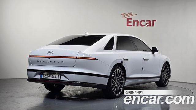 Hyundai Grandeur GN7, гибрид Calligraphy - фото 0