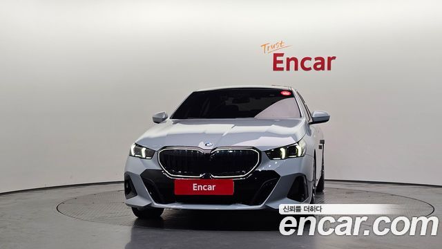 BMW 5-Series G60 520i M Sport - фото 2