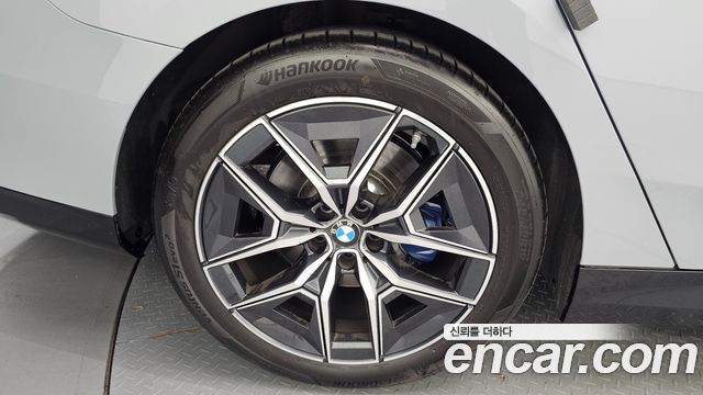 BMW 5-Series G60 520i M Sport - фото 4