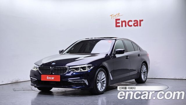 BMW 5-Series G30 520d Luxury Plus - фото 0