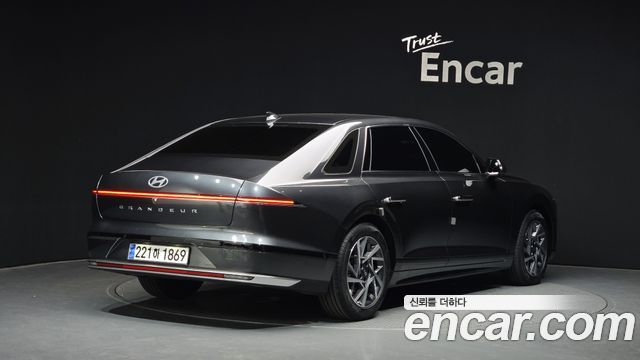Hyundai Grandeur GN7, гибрид Premium - фото 1