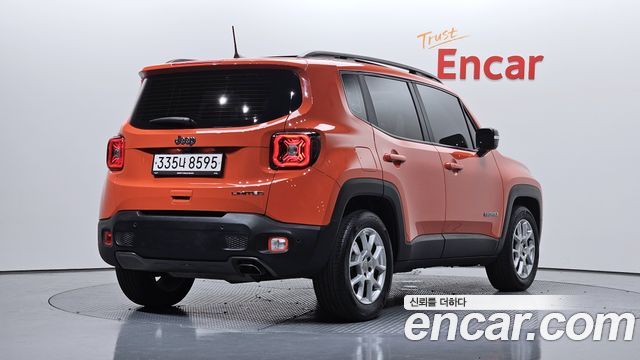Jeep Renegade 2.4 Limited - фото 1