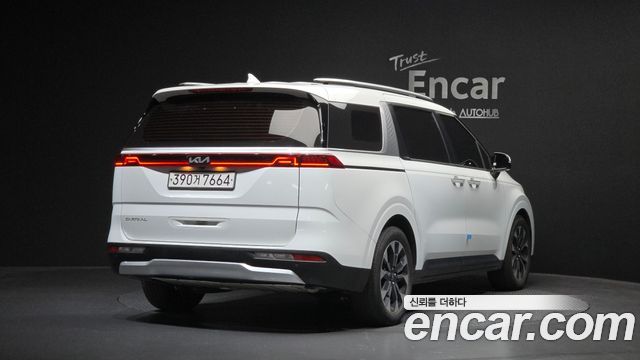 Kia Carnival 4-го поколения 9-Seater Prestige - фото 1